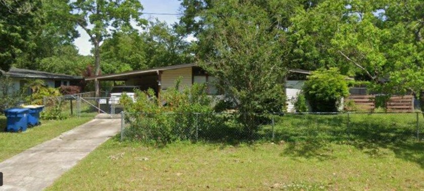 7441 Sandhurst Rd, Jacksonville, FL 32277